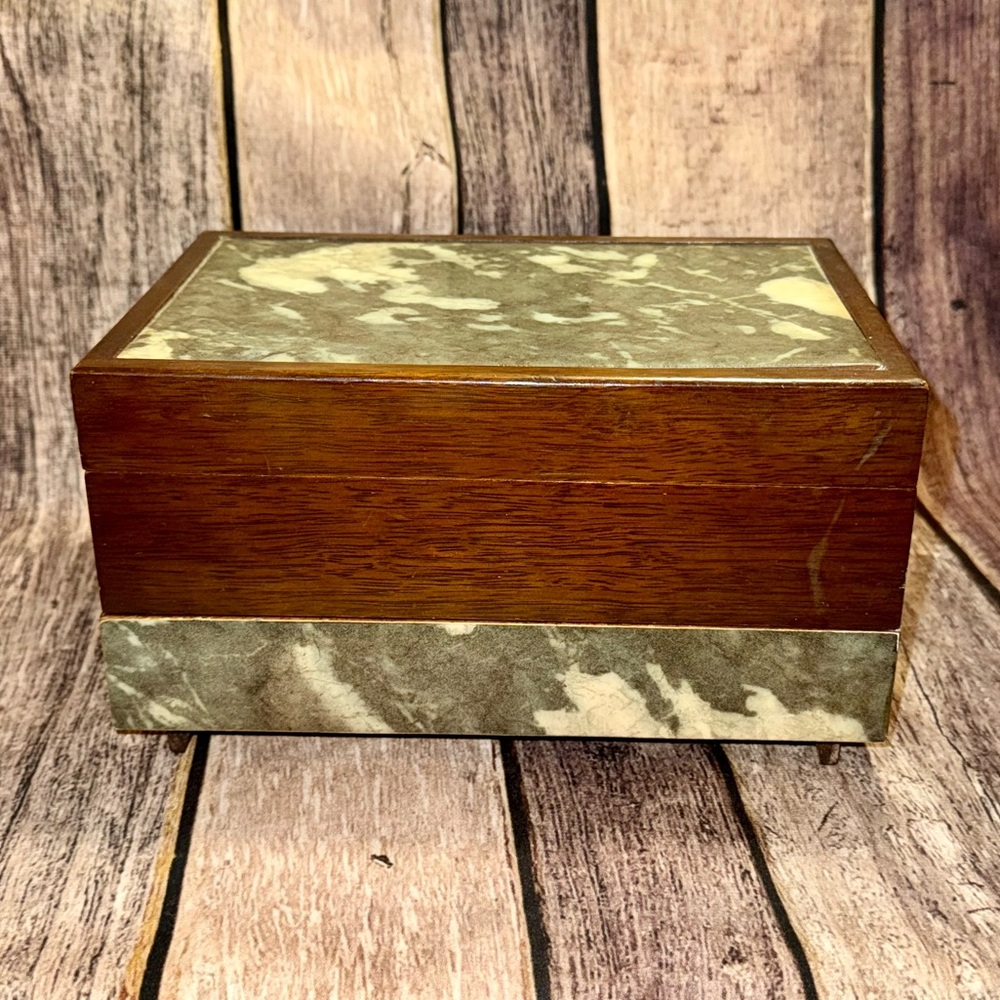 Vintage Jewelry Box